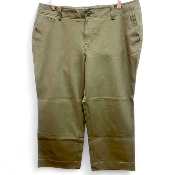 NWT Eddie Bauer Vashon Fit Olive Cropped Straight Leg Pants Size 14 - Picture 1 of 14